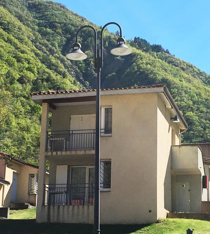 Le Vallon Des Sources Aparthotel Digne-les-Bains Esterno foto